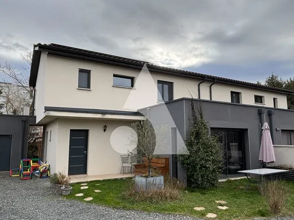 Maison Villefranche Sur Saone 5 pièce(s) 117.35 m2