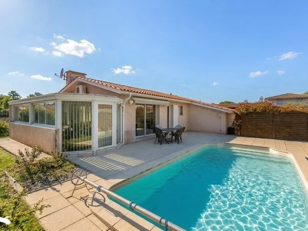 Contemporaine de 5 pièces principales