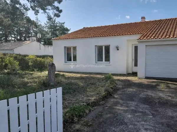 Maison à fort potentiel entre la plage des Dames et la plage des Sableaux