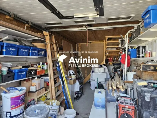 Immeuble industriel 21 m²