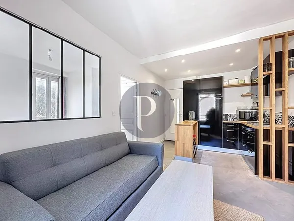 APPARTEMENT 2 PIECES AVEC CAVE