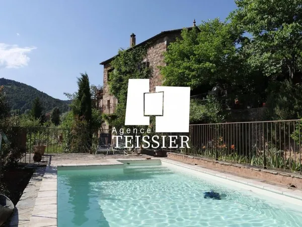 Maison de luxe 5 pièces 130 m²