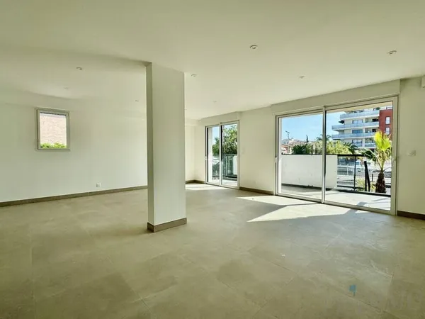 Local commercial 76 m²
