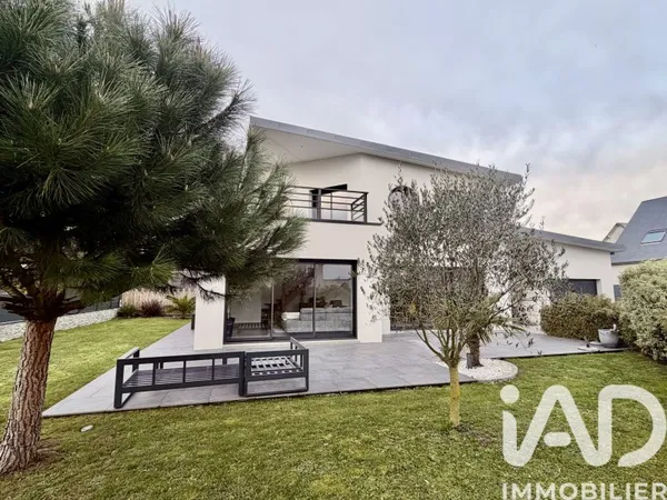 Maison 6 pièces 143 m²