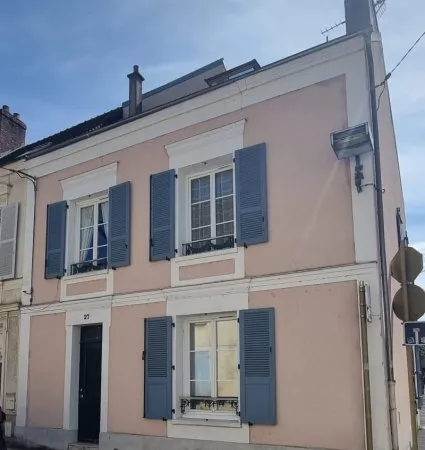 Maison de ville - 132 m2 - 6 pièces - Hyper centre Provins