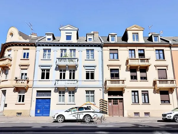 THIONVILLE : COEUR DE VILLE - BEAU F4 AVEC BALCONS ET GARAGE