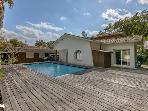 Villa de 5 pièces principales
