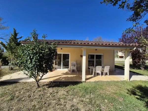 Maison T4 de 141m2 avec garage et jardin - maison avec accessibilité PMR