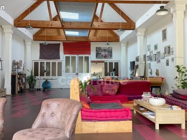Maison 12 pièces 450 m²
