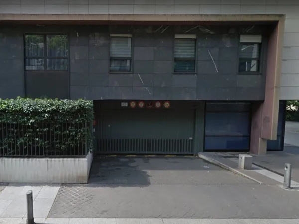 Loue Parking Paris 15ème Dupleix La Motte Picquet Bir Hakeim - 12m²