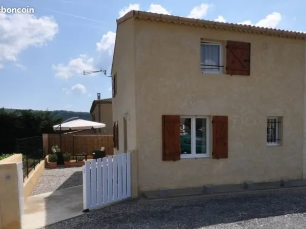 Maison Location Saint-Sernin 4p 83m² 695€