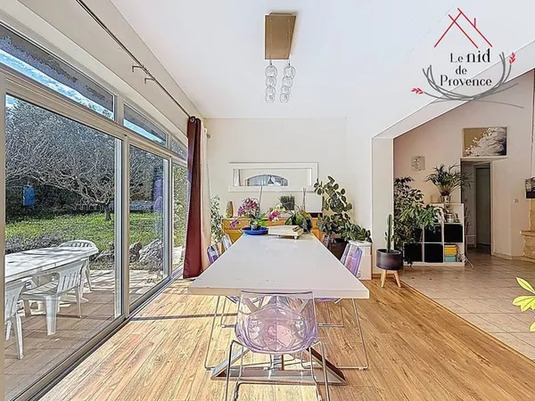 Maison de 136 m² sans vis à vis à Saint Saturnin Les Avignon