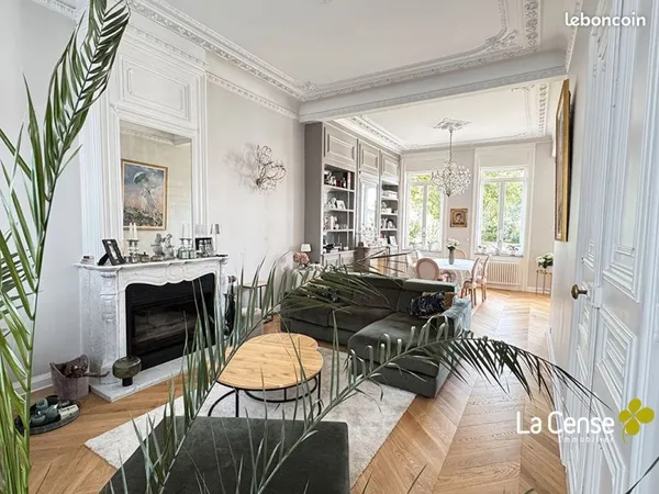 Maison 10 pièces 285 m²