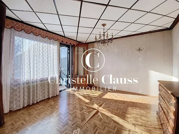 Maison 12 pièces 245 m²