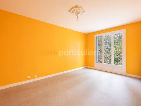 REZÉ -- BLORDIÈRE -- APPARTEMENT T2 -- 50M2 -- BALCON -- BOX -- CAVE