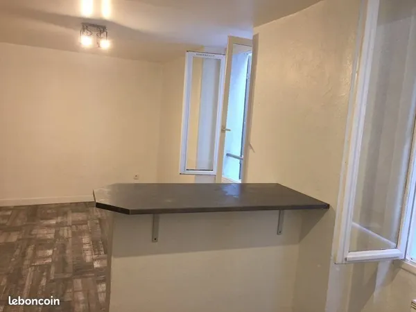 Studio 1 pièce 20 m²