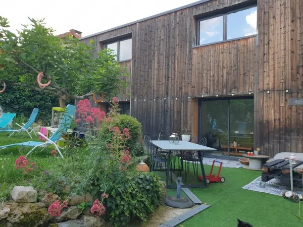 Colocation DANS UNE MAISON DE 180m²
