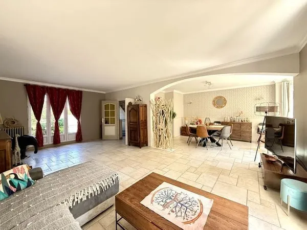 Maison 7 pièces 184 m²