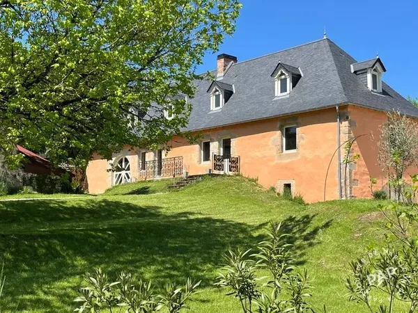 Maison 5 pièces 180 m²