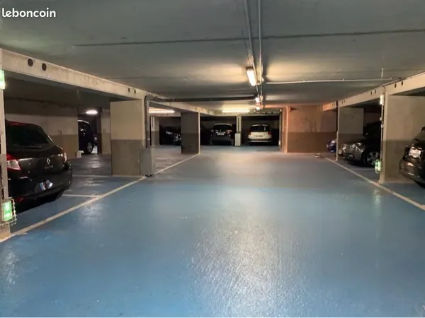 Parking à louer à Clichy centre (92)