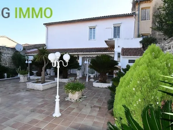 Maison 5 pièces 140 m²