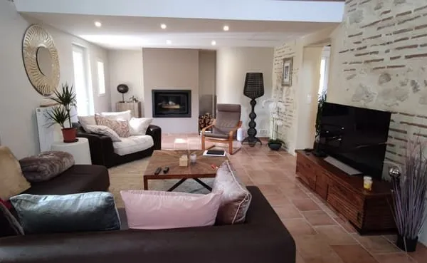 Maison de charme de Type 5 de 170m2 à 10 minutes de Marmande.