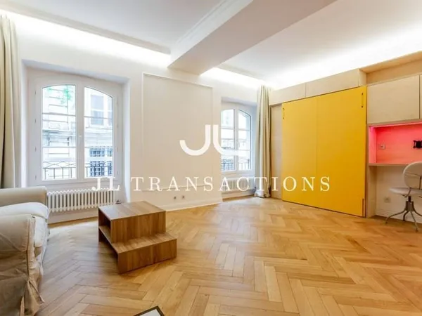 Studio 1 pièce 30 m²