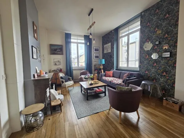 APPARTEMENT 166 M² – 4 CHAMBRES 1BUREAU