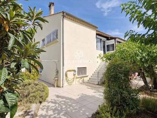 Villa 5 pièces 112 m²