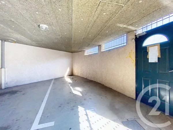Parking 10 m²