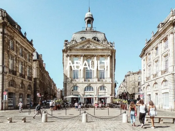 LOCAL COMMERCIAL 71 m² BORDEAUX