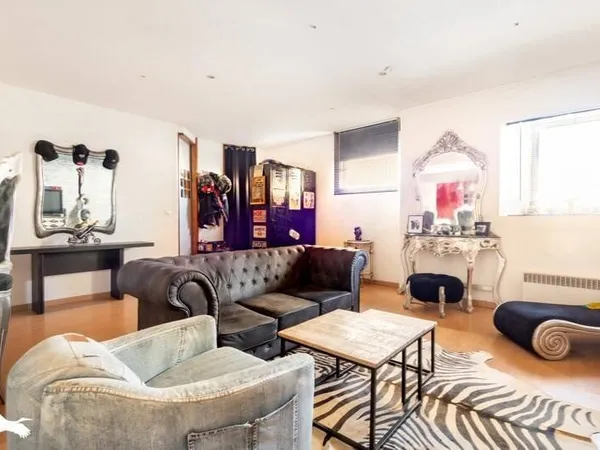 Immeuble 4 pièces 140 m²