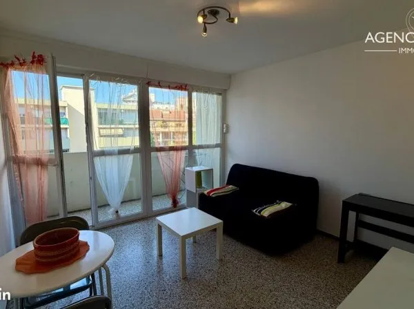 Studio 1 pièce 18 m²