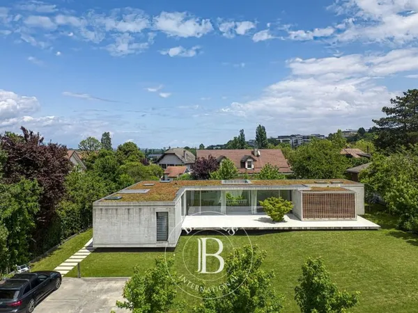 BARNES GENEVOIS - SAINT-JULIEN-EN-GENEVOIS - VILLA CONTEMPORAINE