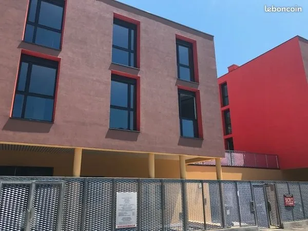 Studio 1 pièce 21 m²