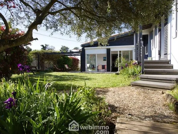 Maison 7 pièces 145 m²