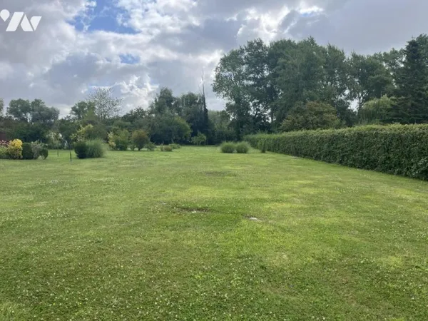 Terrain 1574 m²