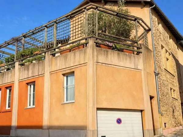 Maison 6 pièces 210 m²