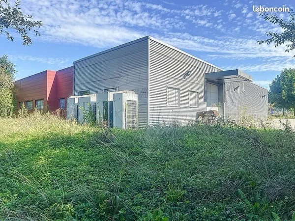 Bureau 527 m²