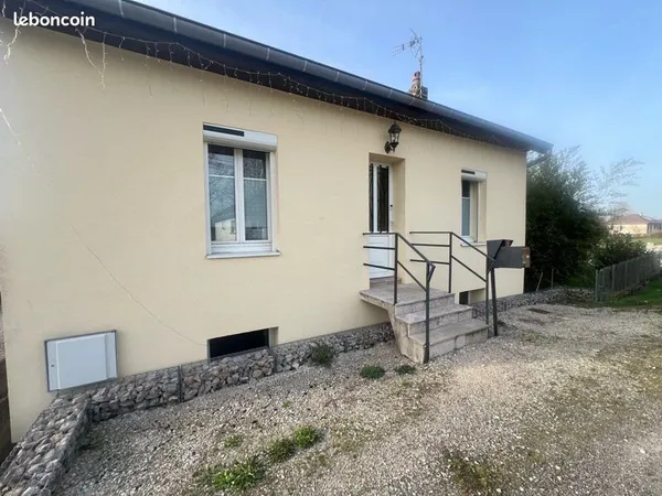 Maison de 55 m2 habitable + 55m2 de sous sol aménageable
