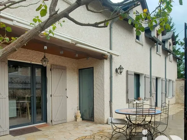 Maison 9 pièces 250 m²