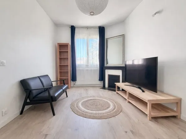 Maison 3 pièces 66 m² entièrement rénové Garage, cheminée