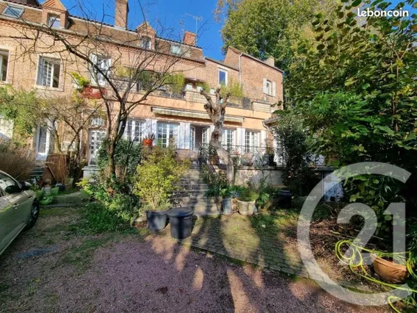 Appartement 5 pièces 145 m²