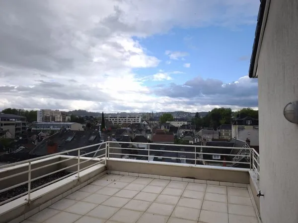 Appartement de standing avec vue panoramique au dernier étage