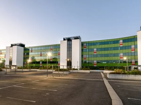 Bureau 1000 m²