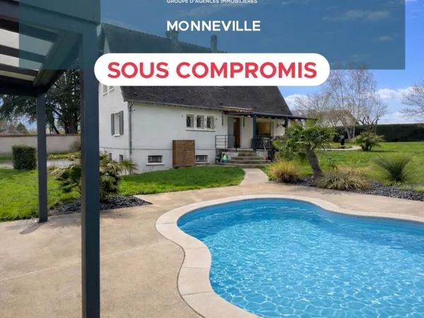 Maison spacieuse à vendre MONTCHEVREUIL 5 chambres avec piscine