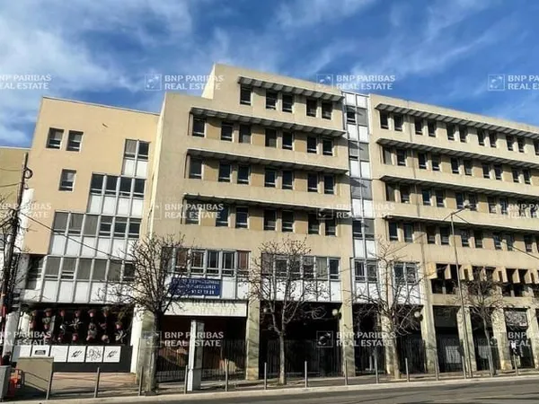 Bureaux 557 m²