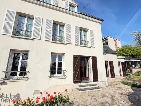 Maison 8 pièces 163 m²