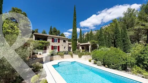 Maison 6 pièces 183 m²
