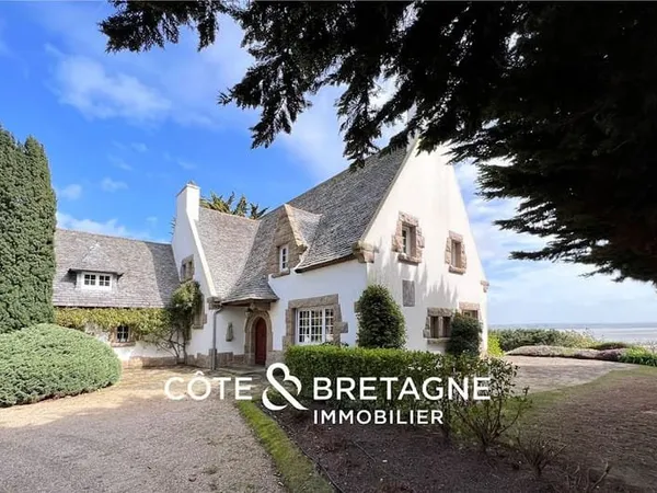 Maison 8 pièces 228 m²